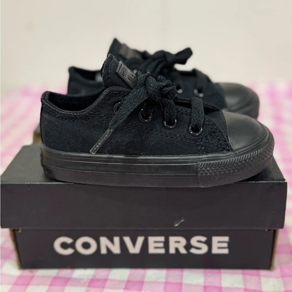 Converse Kids Black Low-Top Canvas Sneakers